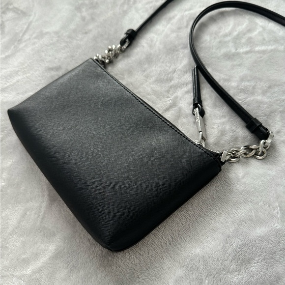 Calvin Klein Elegant Black Crossbody Bag - Picture 5 of 5